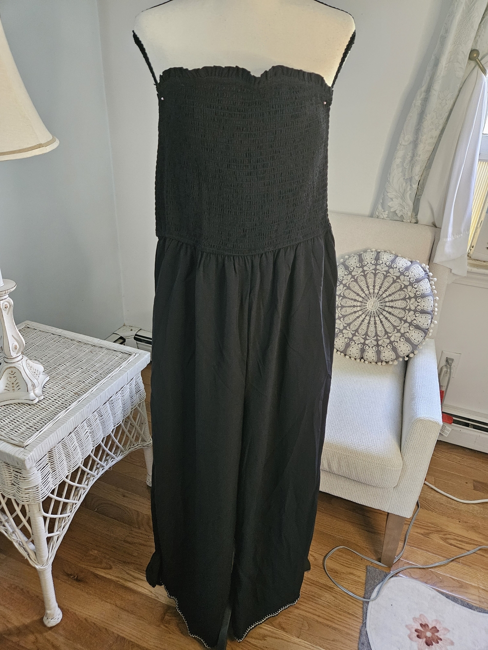 Cupshe Black Strapless Smocked Jumpsuit
